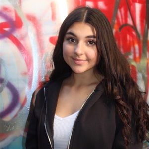 Meet your Posher, Sophia